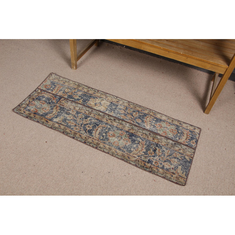 Tapis traditionnel turc bleu pour ajouter de l'élégance aux vestibules et aux petits couloirs