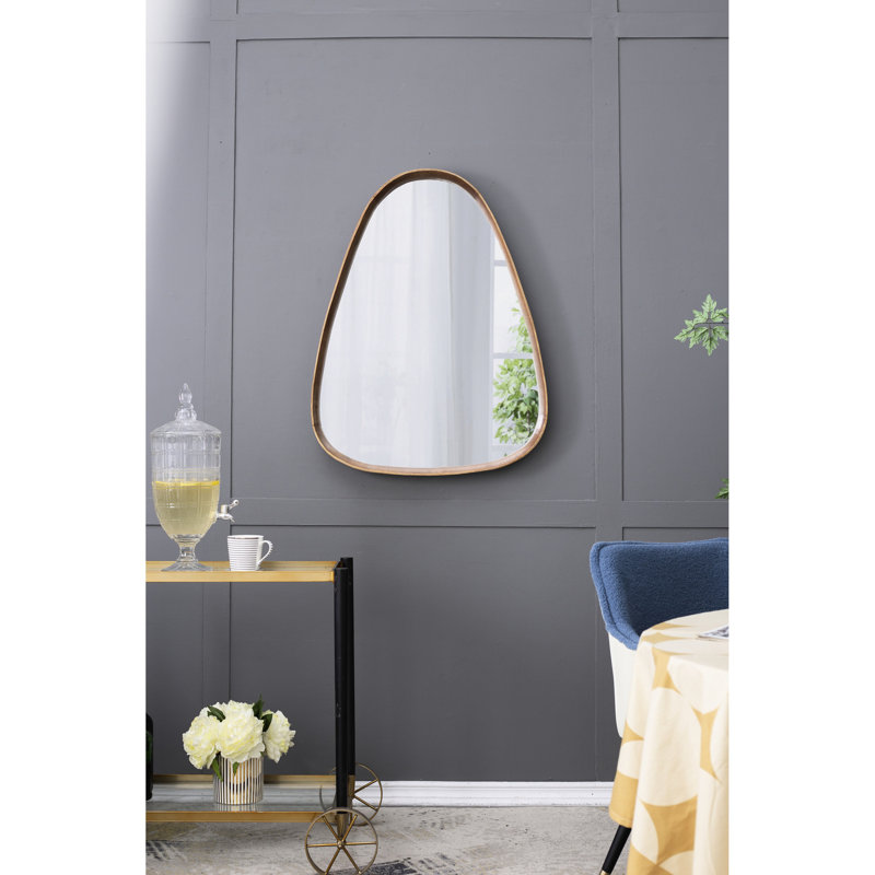 Miroir mural irrégulier 30 po x 38 po avec cadre en bois, entrée de salle de bain de salon, design minimaliste, bords incurvés doux, cadre en pin à 25% pour chambre et miroir de style