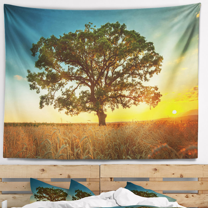 Tapisserie Big Tree in Summer Field, H 78 po x l 92 po