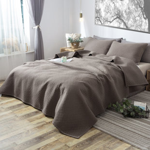 Percale Geometric Shapes Quilt