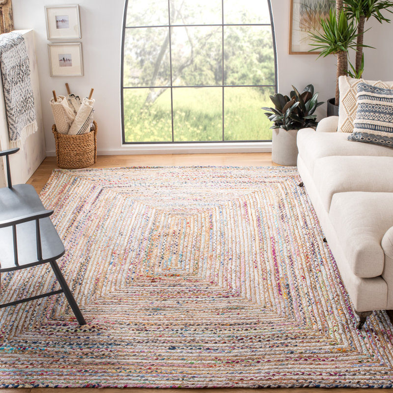 Herzig Geometric Indoor Rug, Rectangle 6' x 9'