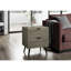 Table d'appoint grise contemporaine pour chambre ou salon, avec tiroirs de rangement, hauteur 61 cm, profondeur 39,5 cm, largeur 48 cm, panneaux de particules.