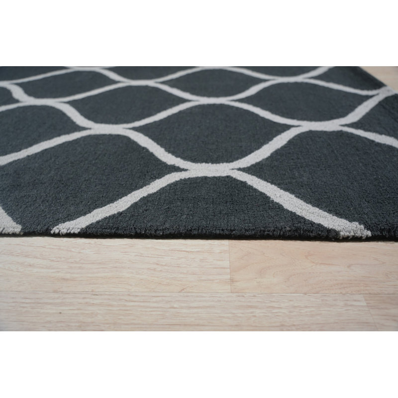 Tapis noir en laine touffeté à la main Julie