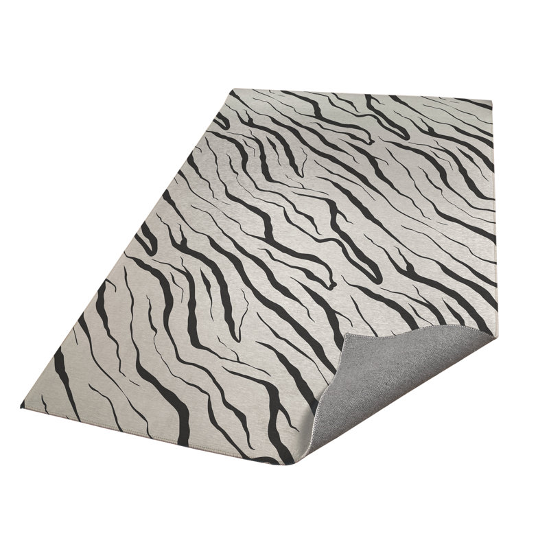 Lush Cracks Kids Play Mat, Rectangle 5' x 7', Ivory/Charcoal