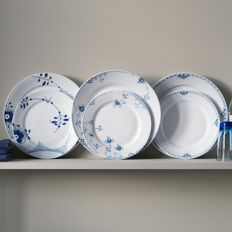 Royal Copenhagen Blue Fluted Mega 10.6299" Dinner Plate