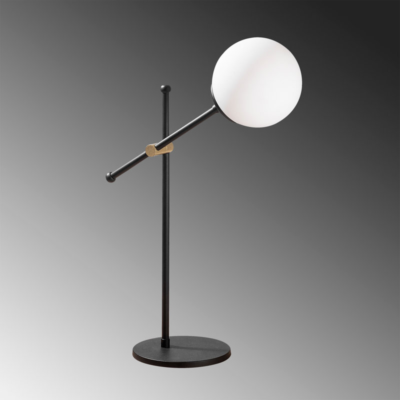 Lampe de table en métal