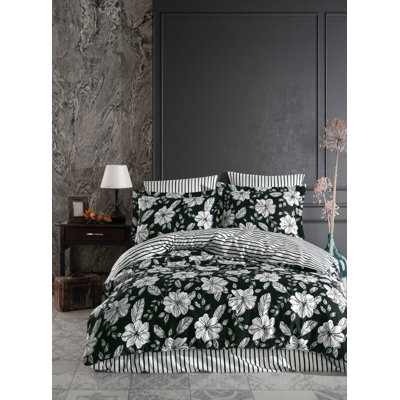 Abdalla Abstract Duvet Cover with Pillowcases Included