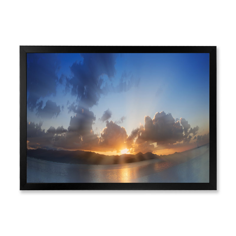 Dramatic Tropical Beach Sunset II - peinture sur toile, H 30 po x l 40 po x P 1,5 po, Cadre d'angle fermé noir