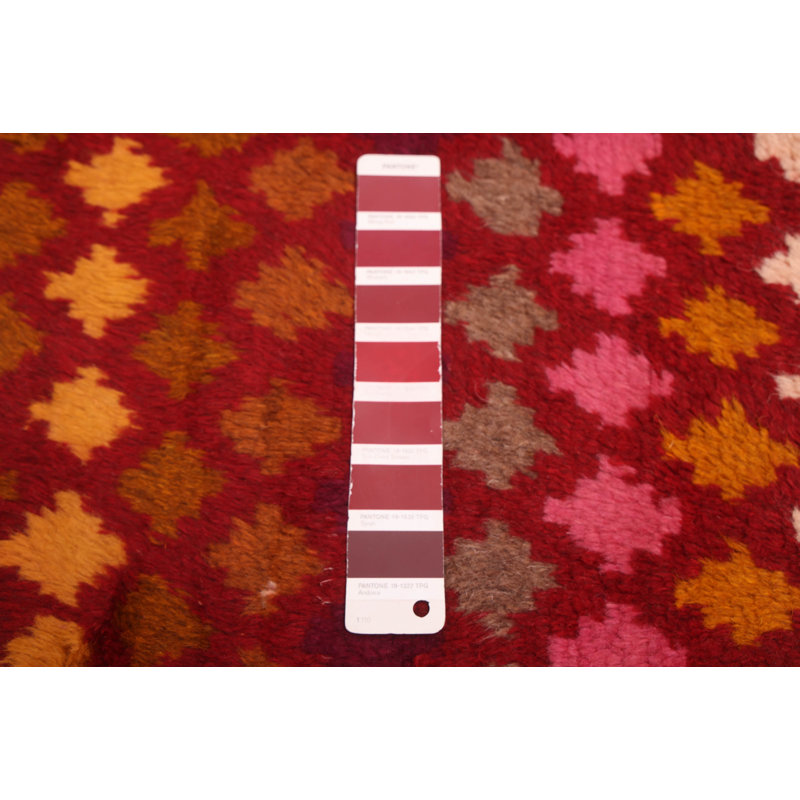 Tapis rouge Akhjah 6 pi 7 po x 9 pi 3 po