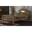 Lit plateforme simple en bois avec tête de lit en forme de maison enchanteresse, éclairage à DEL intégré et rangement pratique intégré pour une chambre à coucher de rêve.-445677981