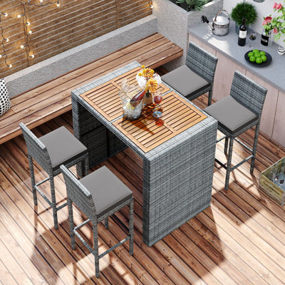 Ensemble de bar d'extérieur 5 pièces en osier avec coussin moelleux