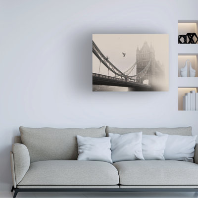 Lena Weisbek  Tower Bridge Canvas Art