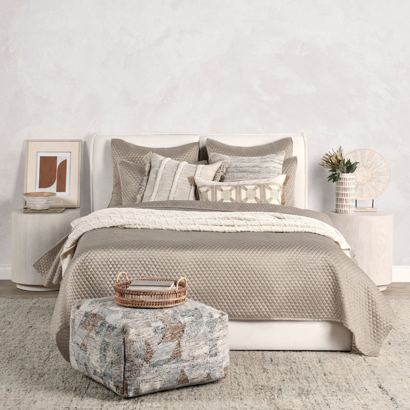 Winthrop Quilt, King Quilt, Natural