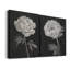 Fleurs noires et blanches I - Toile tendue avec châssis de qualité supérieure - prête à être accrochée-433606145