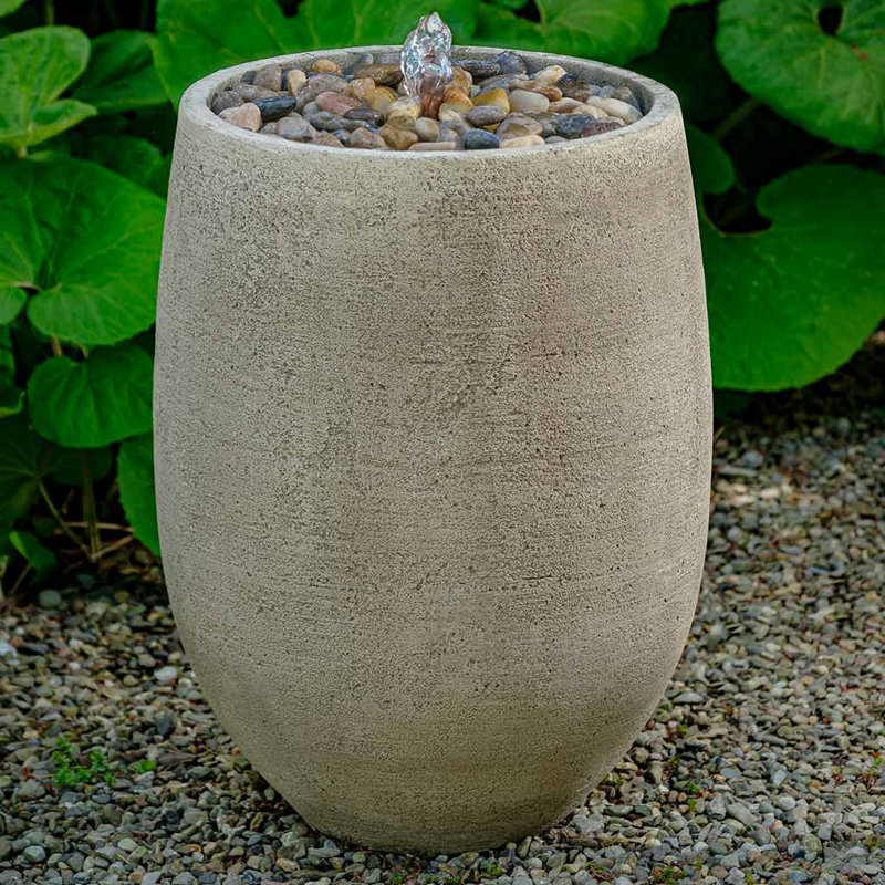 Fontaine en béton Yayla, H 16 po x l 12,25 po x P 12,25 po, Mousse anglaise