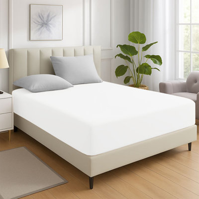 200 Thread Count Microfiber Deep Fitted Bed Sheet – 25cm Pocket