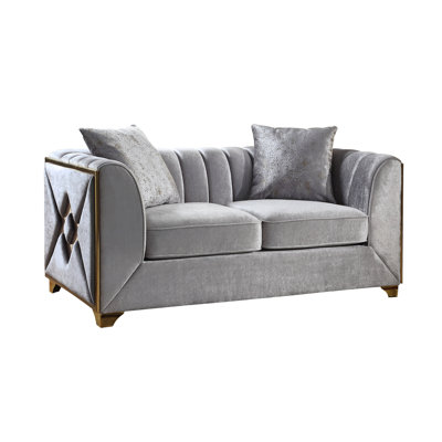 Structure contemporaine en bois massif argenté, sièges rembourrés, tissu velours, accents dorés, poids de 67 lb, profondeur de 36 pouces pour un espace de vie au design luxueux, structure de cadre