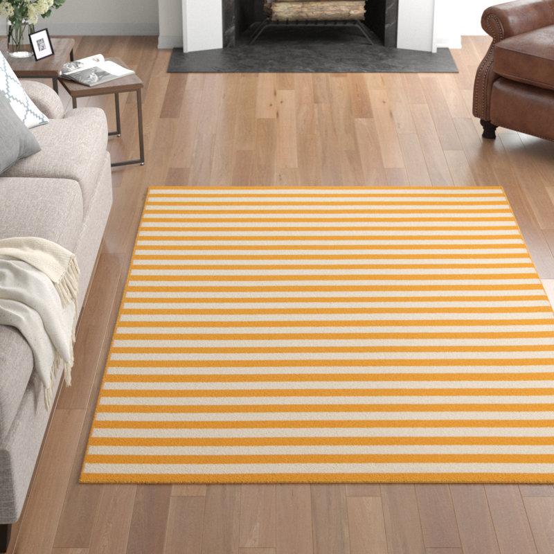 Tapis rayé jaune / blanc intérieur / extérieur Yepez, Rectangle 8 pi 6 po x 13 pi