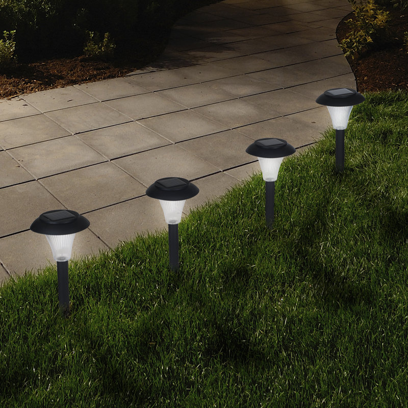 Low Voltage Solar Powered Integrated LED Pathway Light Pack