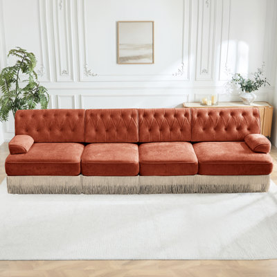 4 pièces de style brun rouge avec velours doux de 135 po, bouton, jupe à pampille, conception modulaire, base en bois, mousse haute résilience
