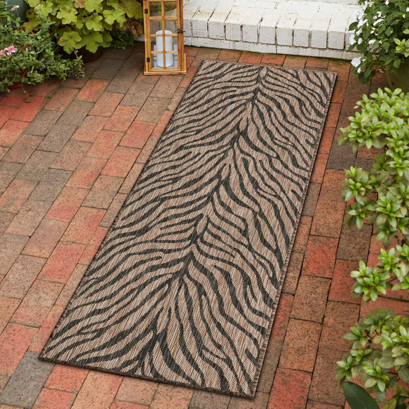 Natural Tsavo Indoor/Outdoor Safari Rug, Runner 2' x 7'10"