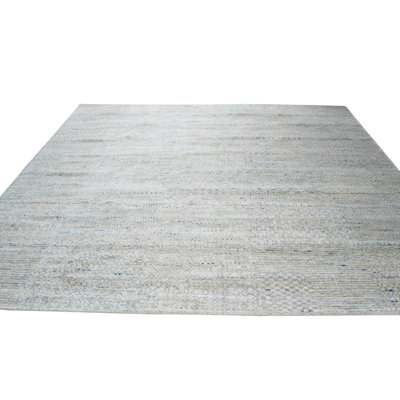 Hand Knotted Silk Area Rug in Green