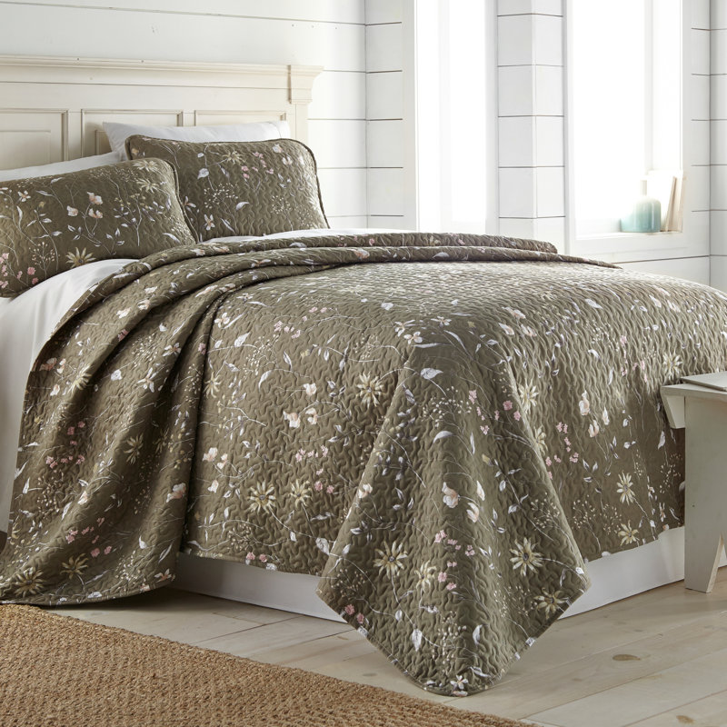 Secret Meadow Grey Full Microfiber Reversible Quilt Set