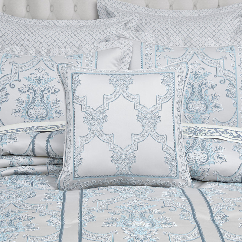Coussin décoratif carré Boulevard 18 po