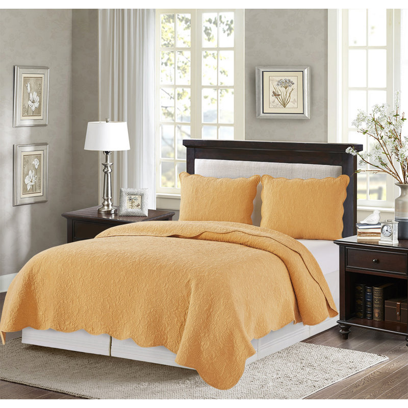 Christiana Cotton Quilt Set, Queen Quilt + 2 Shams, Yellow
