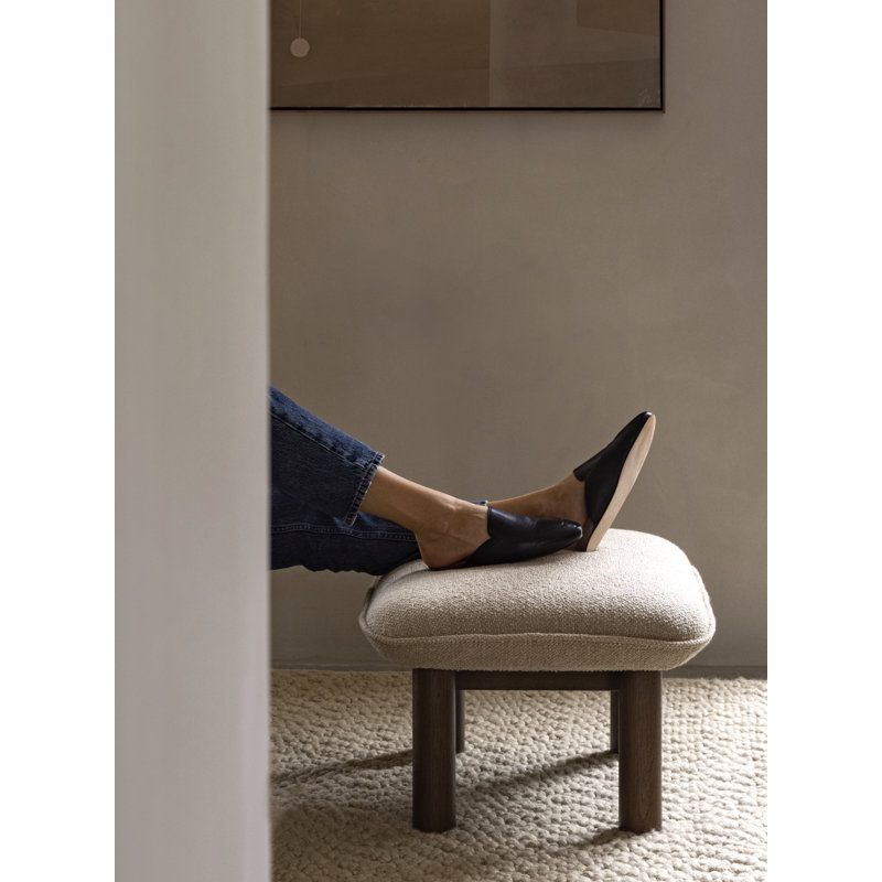Brasilia Ottoman, Dunes 21004 Camel Genuine Leather, Natural Oak