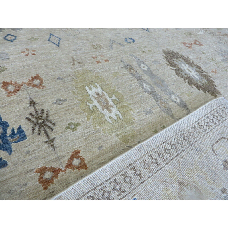 Tapis unique en laine noué à la main gris de 6 pi 2 po x 8 pi 10 po Corentin
