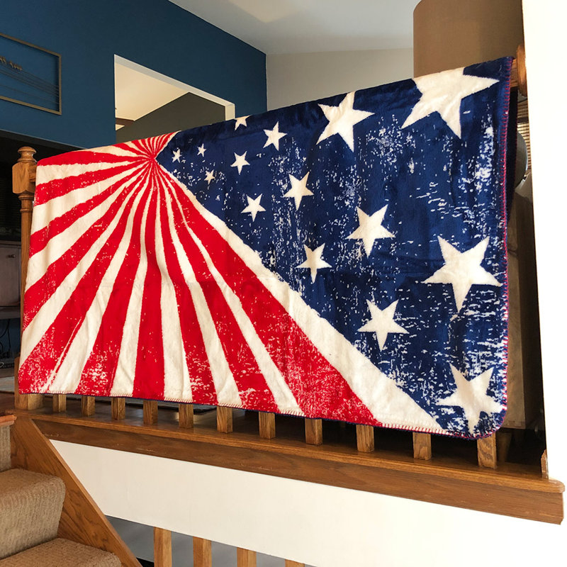 Couverture Pride American Microplush