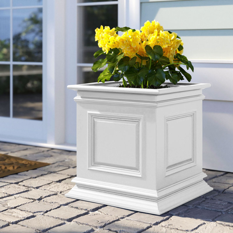 Jarrel 20" W Planter Box , White