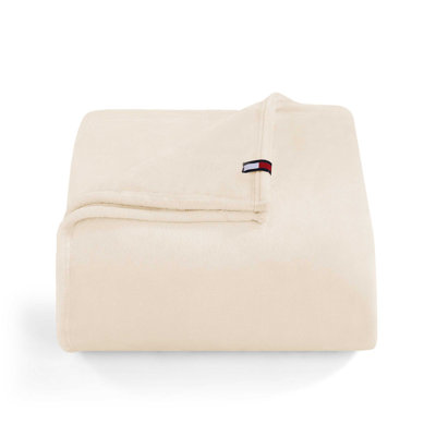 Tommy Hilfiger Solid Plush Marine Blanket