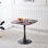 Table de salle à manger de 31,5 pouces carrée pour 2 à 4 personnes, table tulipe moderne minimaliste de style Mid-Century avec piédestal en métal massif, plateau de table en bois aggloméré de 0,71 pouce d'épaisseur, parfait pour les petits espaces