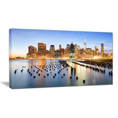 " New York Skyline With Skyscrapers Cityscape "
