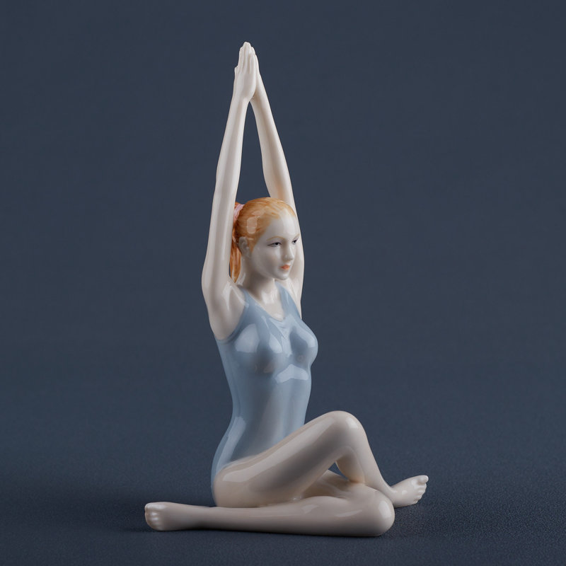 Multicolore H 6,69 pouces - Pose de salutations au soleil multicolore
