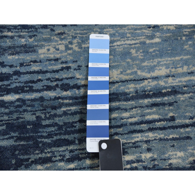 Tapis de couloir bleu nouvel âge noué à la main 4 pi 1 po x 12 pi 2 po Kassab