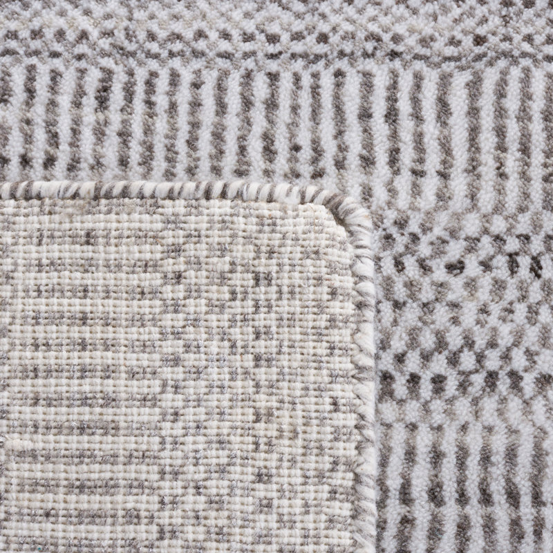 Bliven Hand Loomed Performance Solid Color Rug, Rectangle 5' x 8'