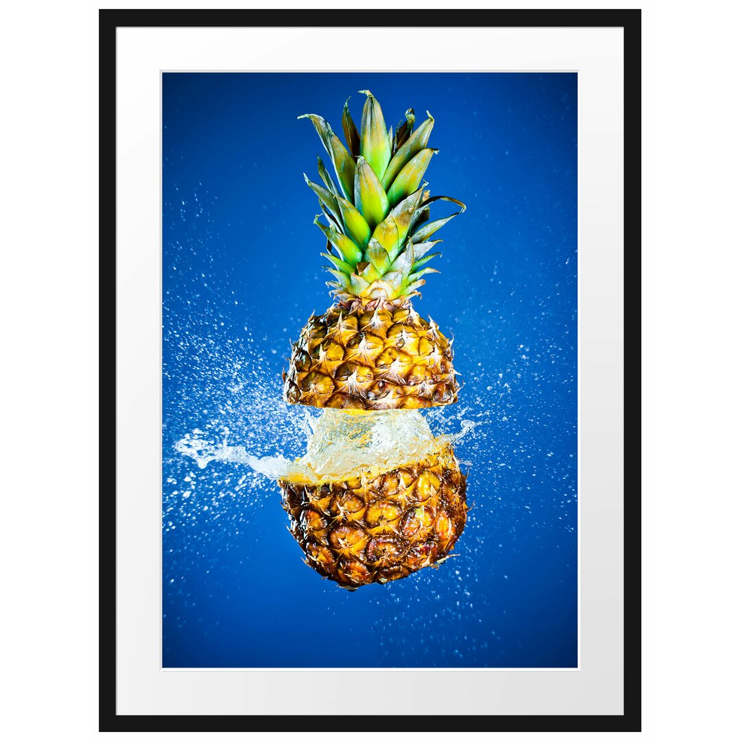 Gerahmtes Papierbild Ananas mit Wasser Bespritzt