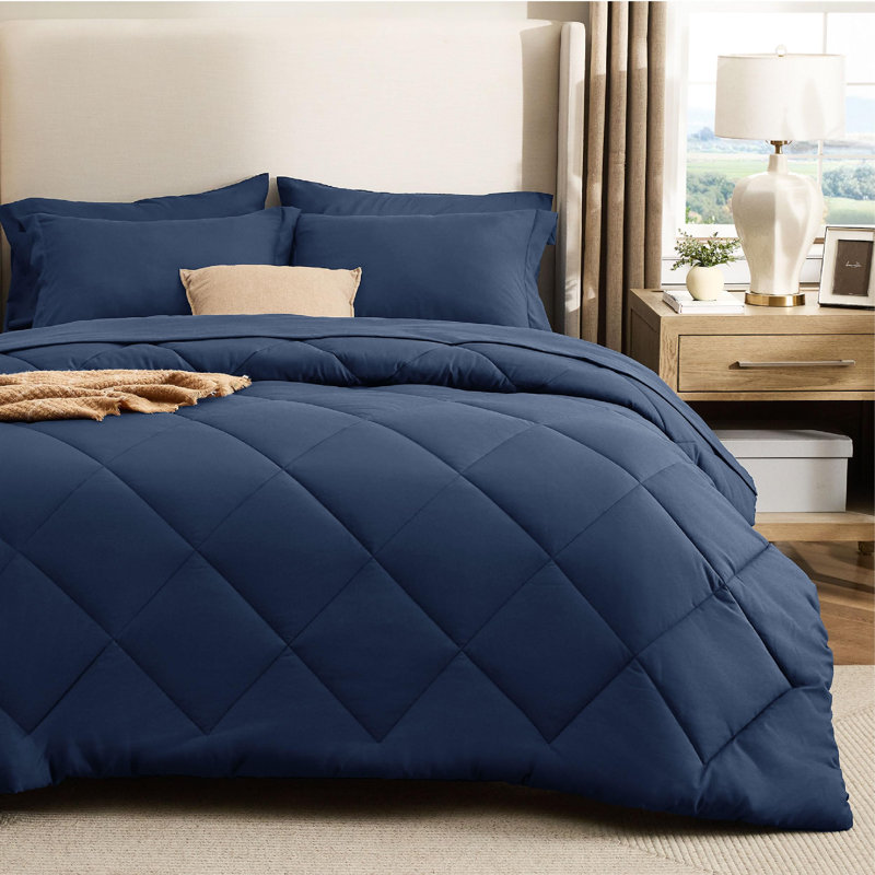 New Arrivals Bedsure Quilted Comforter Sets, Luxury Soft Bed in a Bag, White, Queen Comforter + 6 Additional Pieces