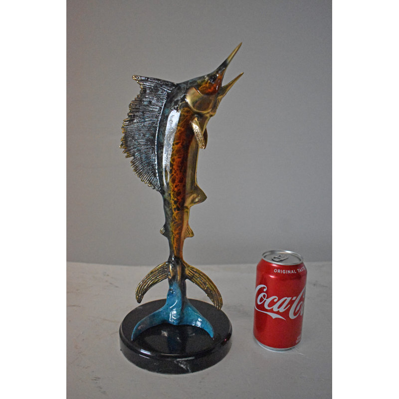 Statue Alfonzo en bronze à voilure simple montée sur marbre rond - Taille: L 6 po x l 6 po x H 15 po.