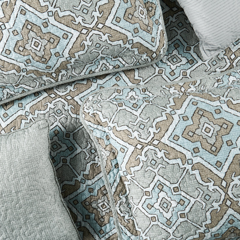 5 Piece Diego Printed Microfiber Quilts Set, Queen Quilt + 2 Standard Shams + 2 Throw Pillows