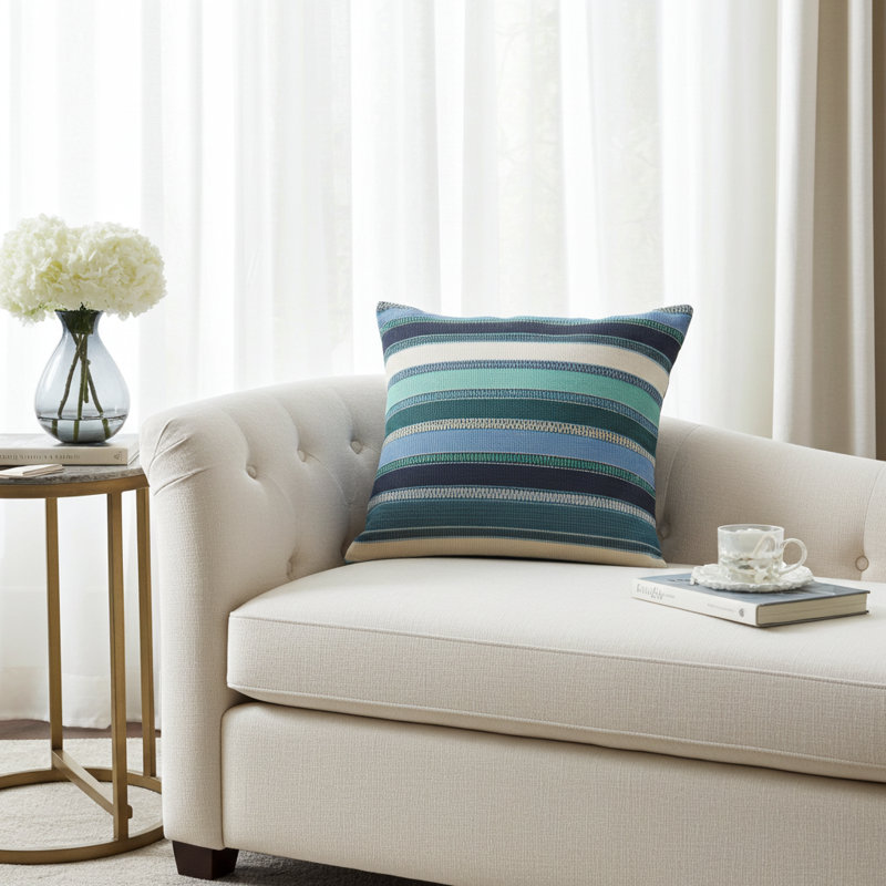 Coussin de luxe fabriqué à la main South Shore, 26 po x 26 po, Coussin décoratif