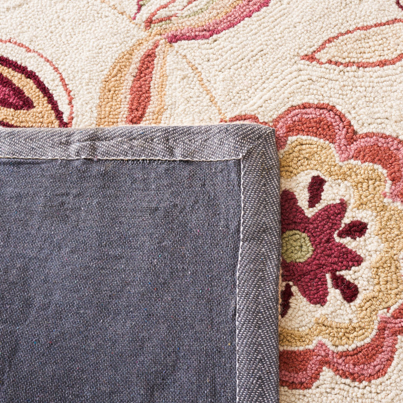 Hollander Hand-Hooked Wool Ivory/Taupe Area Rug, Runner 2'6" x 8'