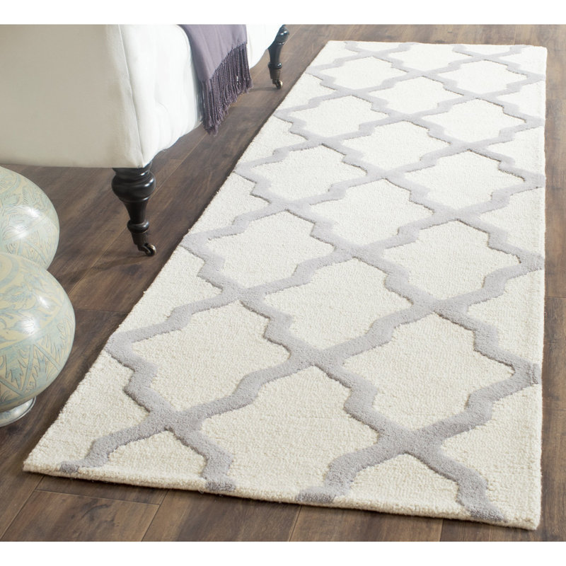 Tapis en laine touffeté à la main Cannen, Ivoire / Argent, Tapis de couloir 2 pi 6 po x 20 pi