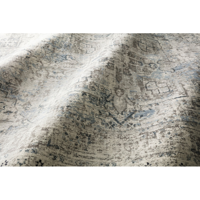 Stovall Oriental Indoor Rug, Rectangle 2'7" x 4'