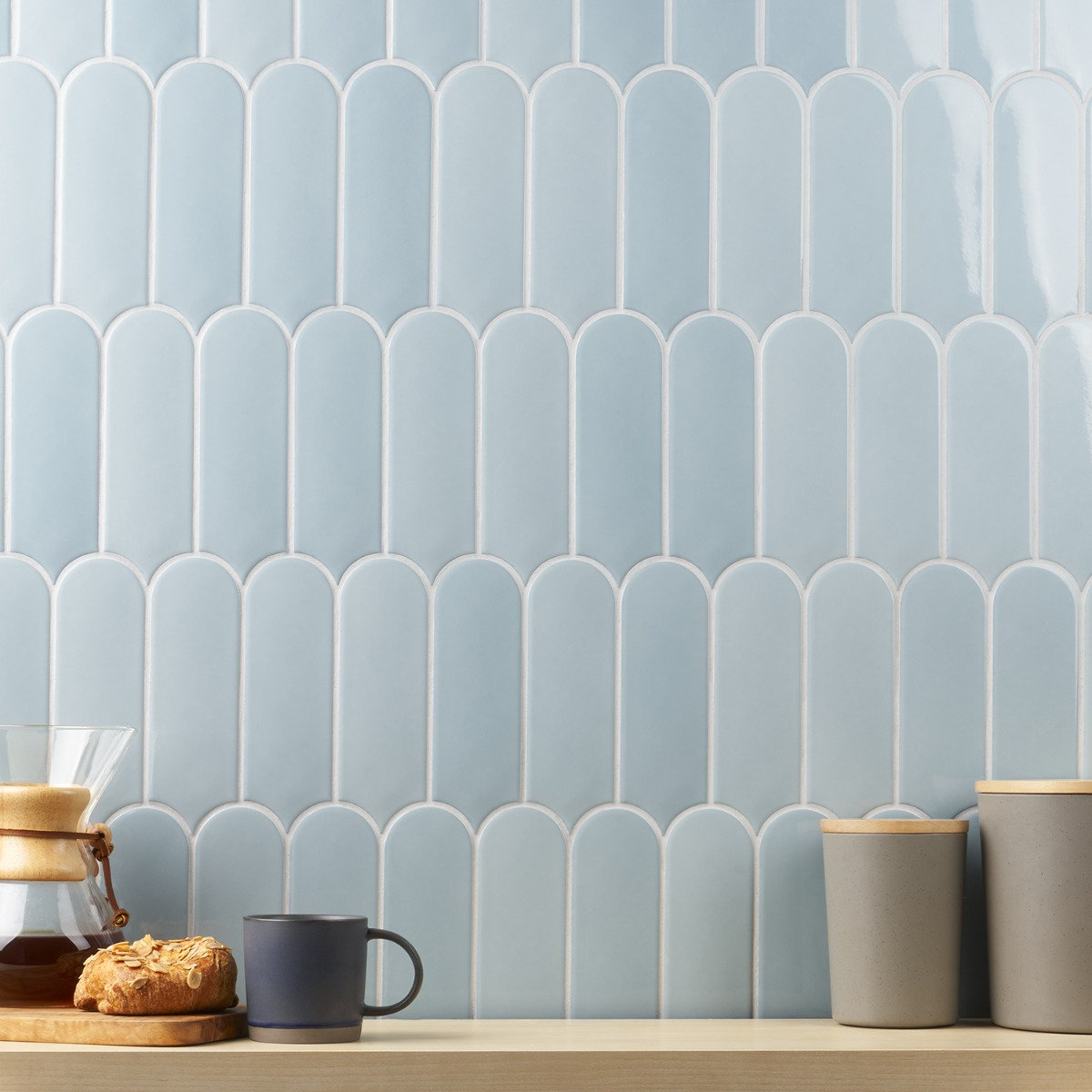 Bond Tile Airy 2.83 in. x 7.67 in. Polished Ceramic Fishscale Wall Tile (5.15 Sq. Ft. / Case), Blue