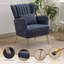 Fauteuil rembourré à oreilles-744171525