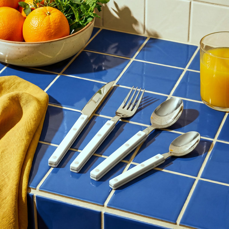 Grunwerg Bistro Cutlery, 16 Piece Set, 18/0 Stainless Steel, Riveted Handle, White